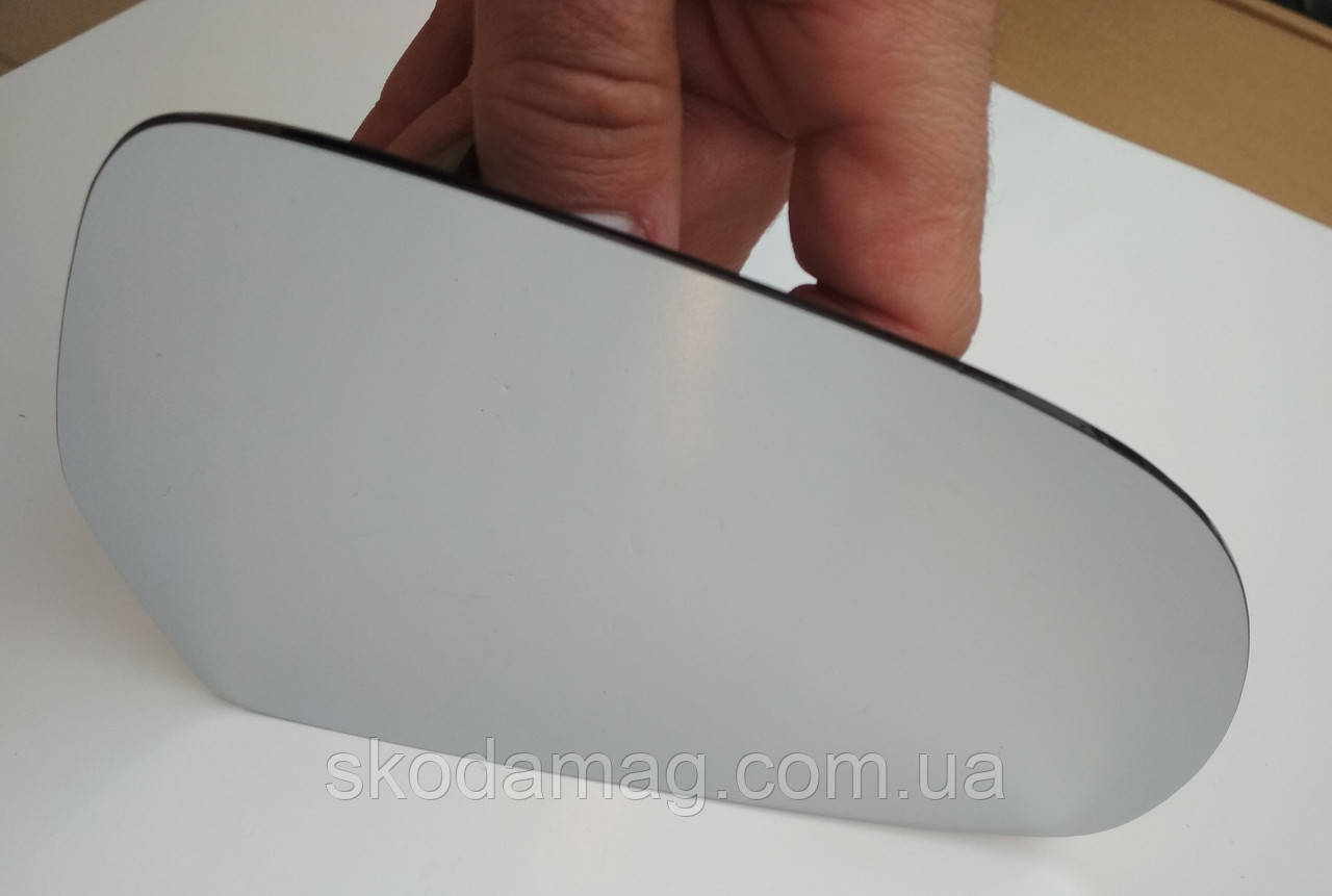 Правое стекло зеркала заднего вида Шкода Октавия А5 Суперб 2 ...