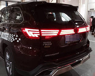 Toyota Highlander XU50 тюнінг LED-вставка між ліхтарем оптика стиль Лексус
