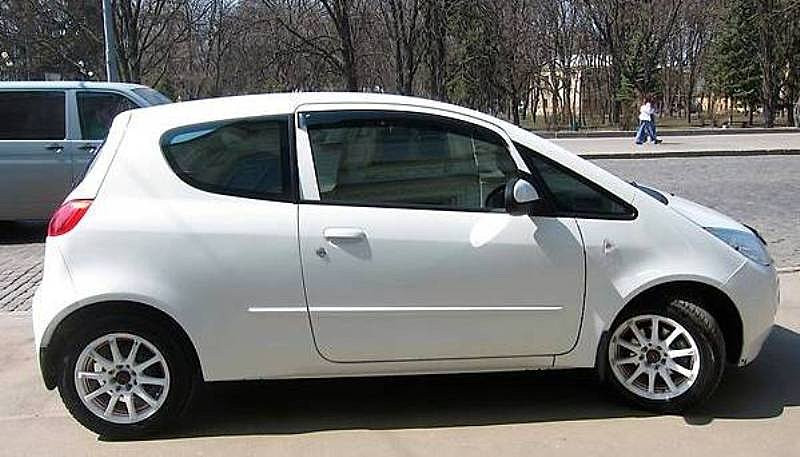 Дефлектори вікон (вітровики) MITSUBISHI Colt 3d (Z30) 2004 Cobra tuning M41804