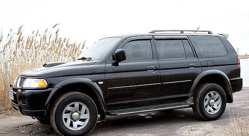 Дефлектори вікон (вітровики) MITSUBISHI Pajero Sport 1998-2007/Challenger 1999-2008 Cobra tuning M41498