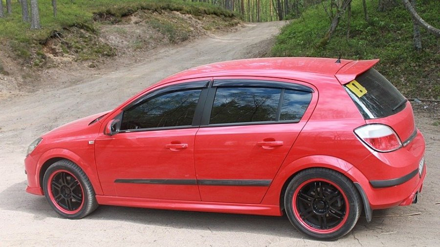Дефлектори вікон (вітровики) OPEL Astra H hb 5d 2004 Cobra tuning O10304