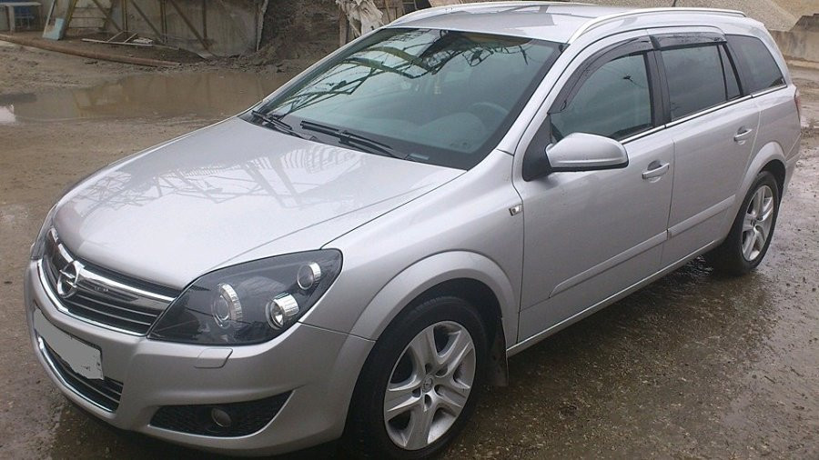Дефлектори вікон (вітровики) OPEL Astra H wagon 2004 Cobra tuning O10604