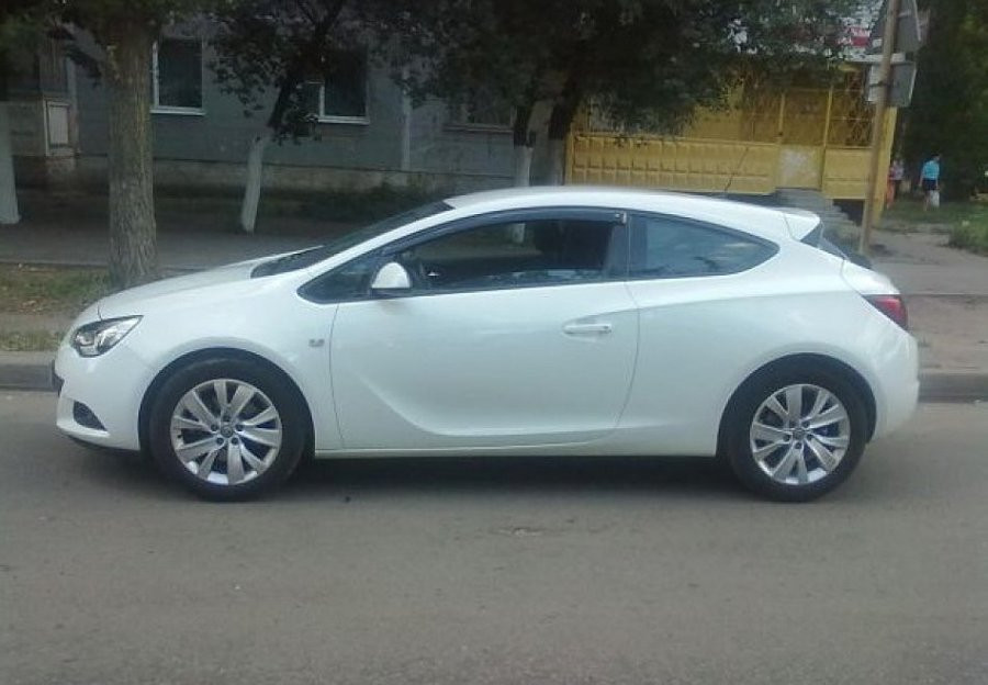 Дефлектори вікон (вітровики) OPEL Astra J GTC 3d 2011 Cobra tuning O12711