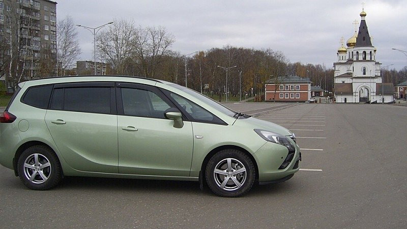 Дефлектори вікон (вітровики) OPEL Zafira C 2011 Cobra tuning O13011