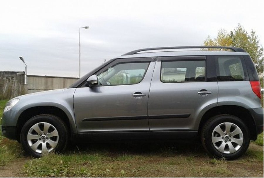 Дефлектори вікон (вітровики) Skoda Yeti 2009 Cobra tuning S20709