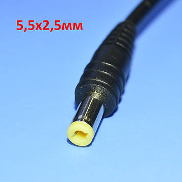 Штекер живл. 5,5/2,5 прям. з проводом 16V/4.5A KOM0247