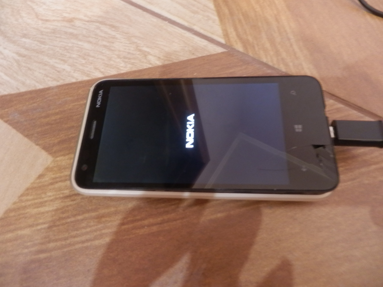 Nokia Lumia 620 White No4562 на запчастини