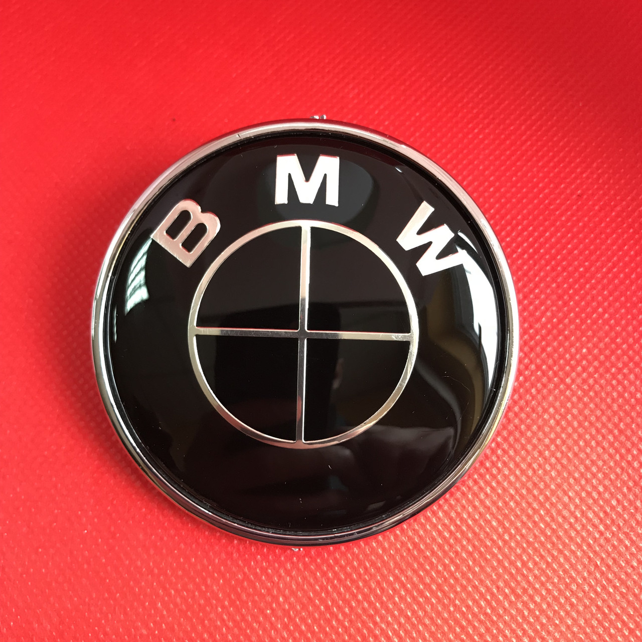 Емблема логотип BMW БМВ М 82 мм на капот багажник чорна