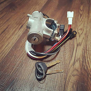 【しんいち】速達 Замок зажигания (личинка) сердцевина Mazda 626 (GD/GV) 1987 - 1997