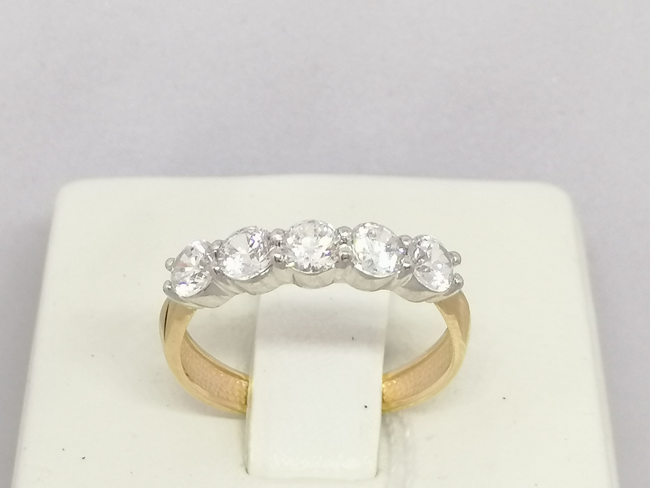 Золоте кільце з фіанітами. 80469 16,5, фото 1