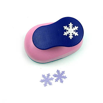 Фігурний діркопробивач "Сніжинка" 15 мм IND016