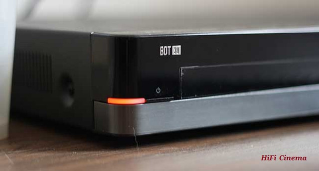 HarmanKardon BDT30BK left details 3D Blu-ray програвач Harman/Kardon BDT 30 Hi-Fi BD Player