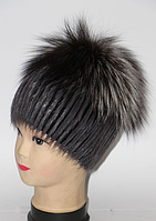 Женская зимняя шапка из меха нутрии и чернобурки серого окраса