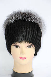 Зимова жіноча шапка з хутра нутрії і чорнобурки