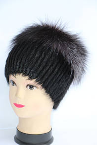 Зимова жіноча натуральна шапка з хутра нутрії і чорнобурки