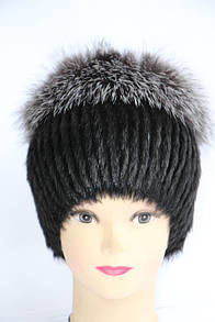 Стильна жіноча шапка з хутра нутрії і чорнобурки
