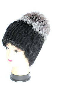 Жіноча шапка з хутра ондатри і чорнобурки чорно-сірого кольору