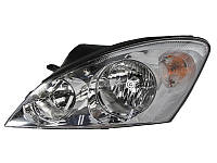 Ліва передня фара Kia Ceed 2006-2009 H7/H1, автом. реєстр. 223-1126L-LD-EM