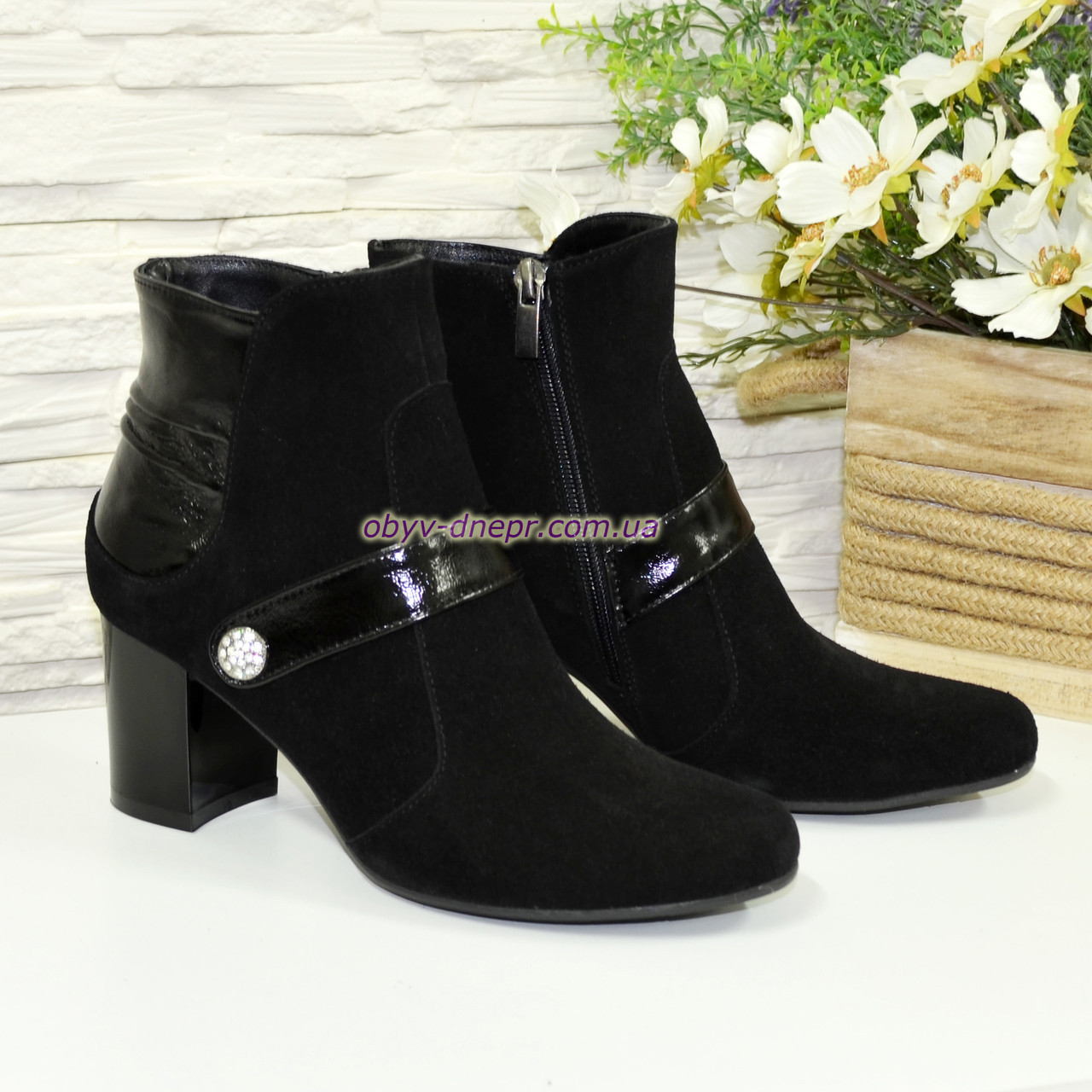 Черевики жіночі класичні на невисоких підборах, натуральна замша і лак, фото 1