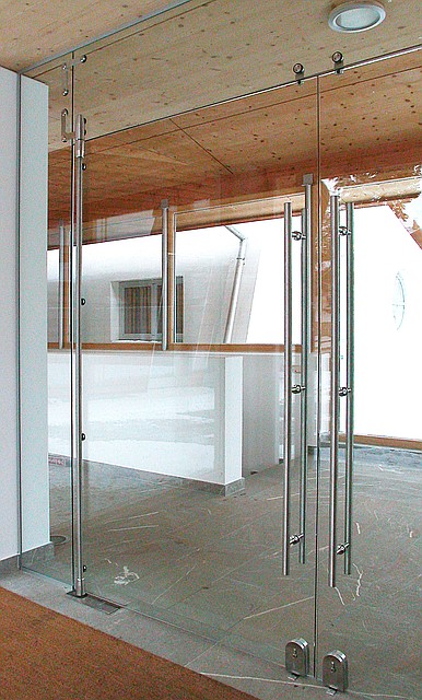 Скляна Перегородка з Дверима маятникових 2-створчатой з загартованого скла прозорого 10 мм