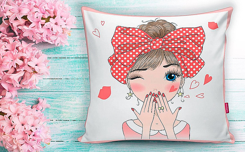 Подушка декоративна Real Homes Fashion Girl 45х45