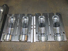 Прес-форми для ПЕТ пляшок