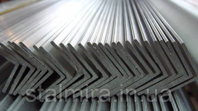 Куточок алюмінієвий 60/40, товщина стінки 4, марка алюмінію АД31, АМг5, Д16Т, АМц