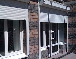 Ролети Alutech Classic AR/555 1500х1800 з вбудованим монтажем і ручним управлінням, привід стрічкового типу