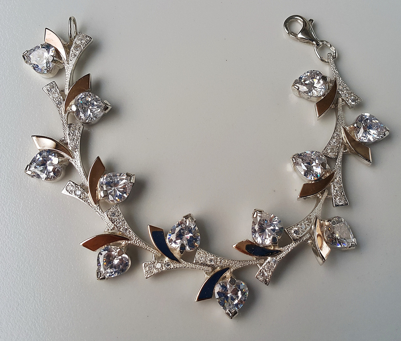 Браслет серебряный с золотыми вставками женский крупные прозрачные фианиты - фото 7 - id-p847111796