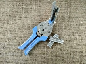 Ручний кліпсатор із планкою для ковбас