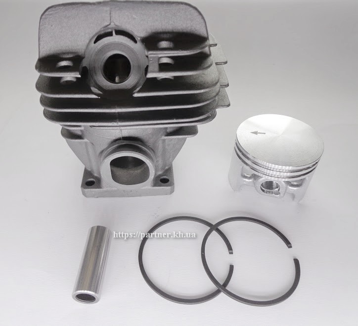 Поршнева група STHIL MS-260