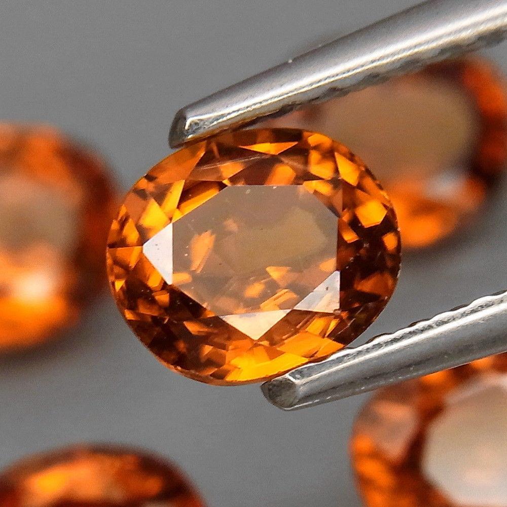 Циркон натуральний 6x5 mm.
