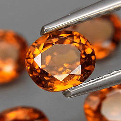 Циркон натуральний 6x5 mm.