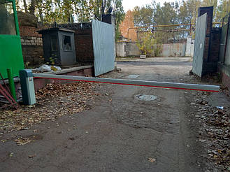 Установка автоматического шлагбаума AN-Motors ASB 6000 стрела 5 м