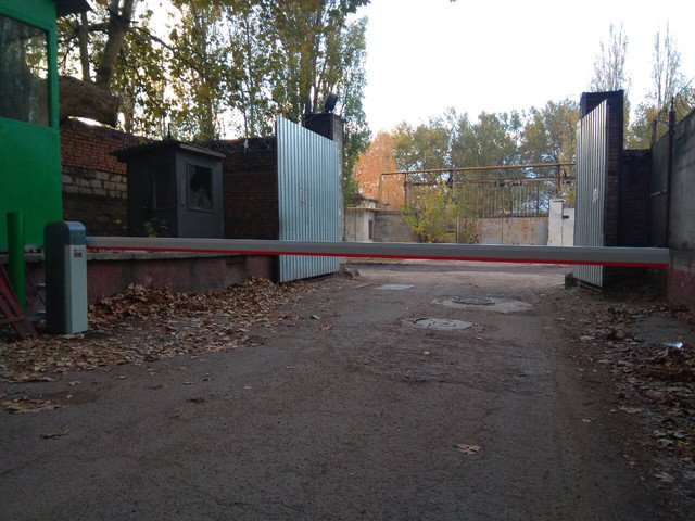 Установка шлагбаума AN-Motors ASB 6000 стрела 5 м - фото 3