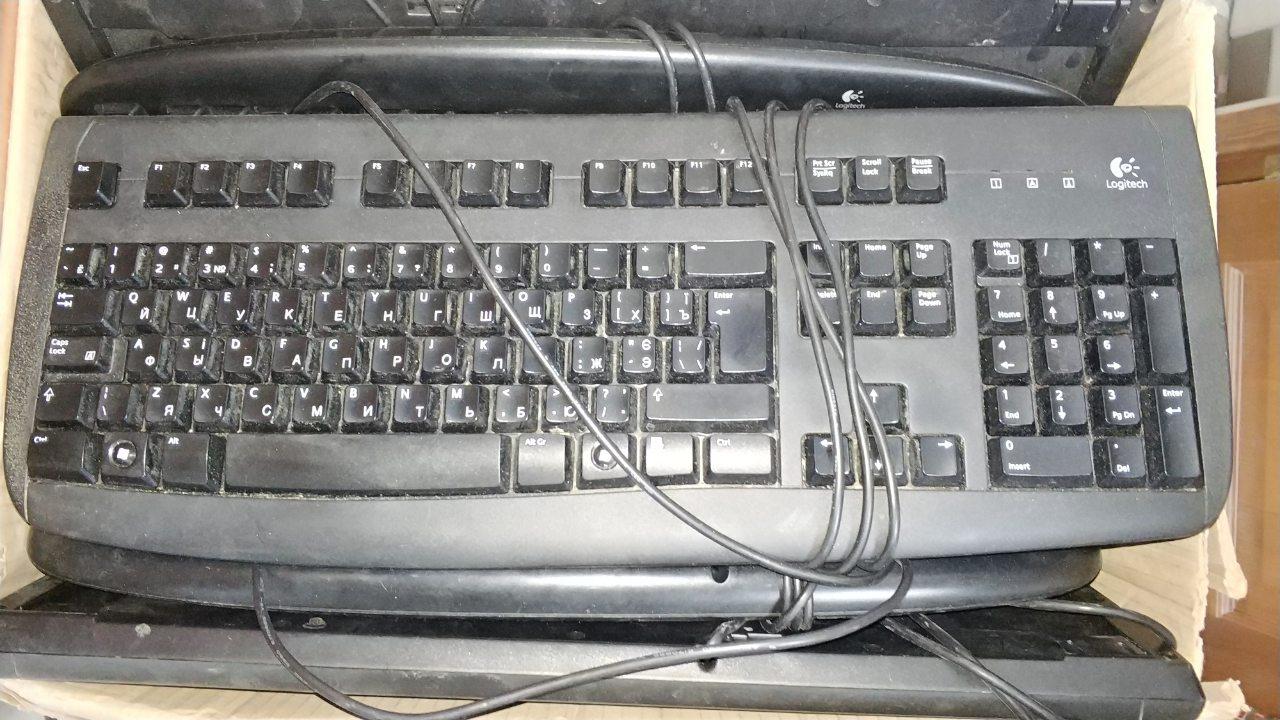 Клавіатура PS/2 чорна/сіра