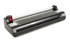 Ламінатор LamiMark Companion 230 (3-в-1). Резак та закруглювач вуглів. Формат А4. Плівка -75-125 мк. Ламінування фото