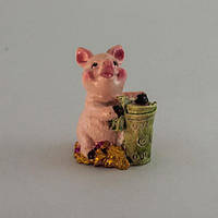 Статуетка Свинка з підсвічником із грошей