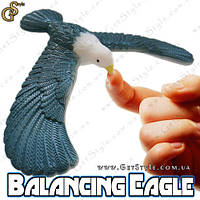 Балансирующая птица - "Balancing Eagle" - 17 х 14 см