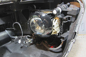 Volkswagen Amarok - замена линз на светодиодные Bi-LED линзы Hella Professional  2