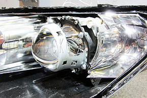 Mazda CX-7 - замена линз на биксеноновые Hella 3R 3,0" D2S  1