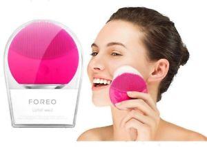 Масажер для обличчя Foreo LUNA mini