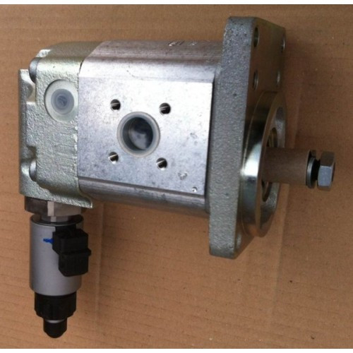 Насос гідроприводу вентилятора МАЗ-107 BOSCH 0510725058, фото 1