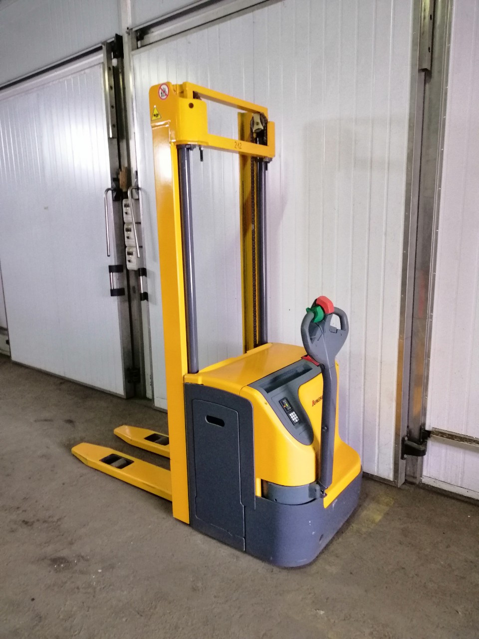 Штабелер електричний повідковий Jungheinrich EJC 14 1,4т 3.55 м ГАРАНТІЯ!!