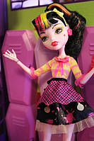 Дракулаура АРТ Клас (Draculaura Art Class)