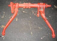 Вісь верхня 150.56.016-3А в зборі з важелями навішування трактора Т150,Т151