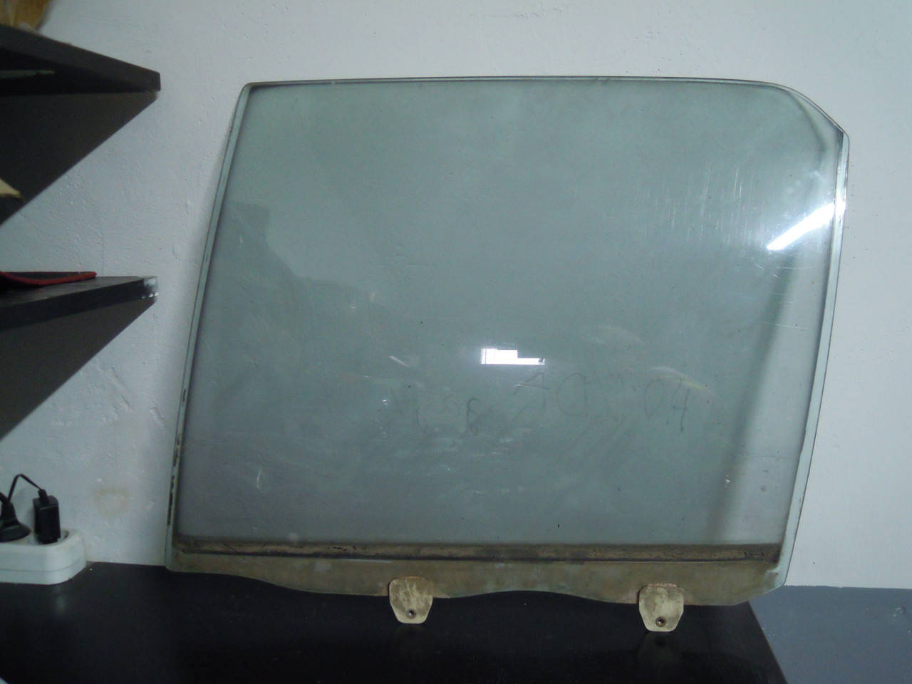 

Стекло задней двери левой Honda Accord III 1985-1989г.в. седан