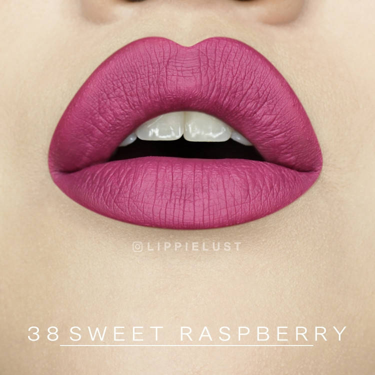 

Красивая губная помада SEPHORA Cream Lip Stain