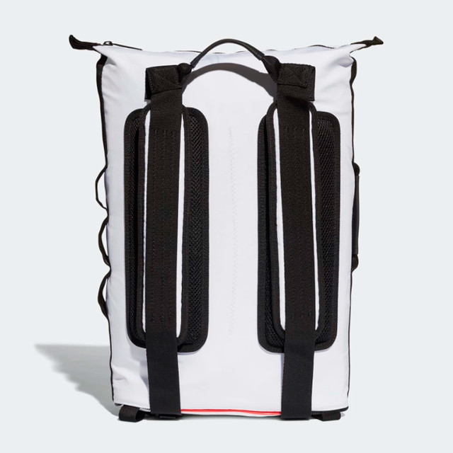 Спортивный рюкзак из линейки NMD от Adidas