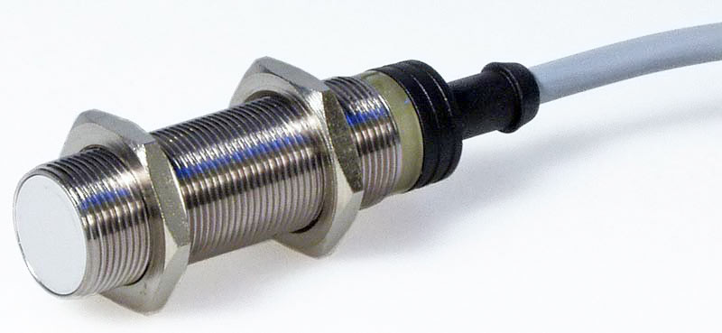 Купить Индуктивный датчик 5 мм, резьба М18, укороченный, цена 1075.20 ...
